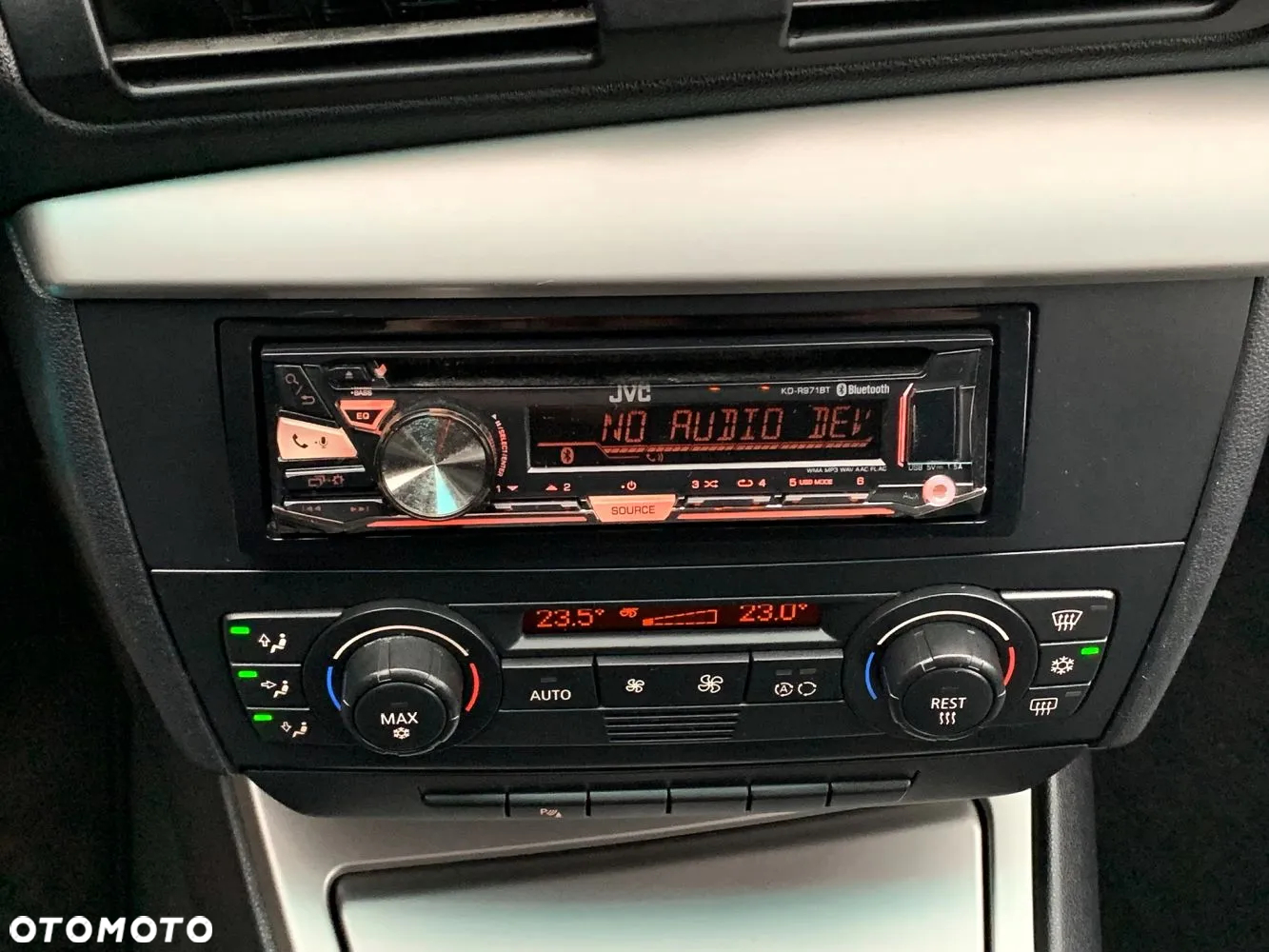 BMW Seria 1 116i - 28