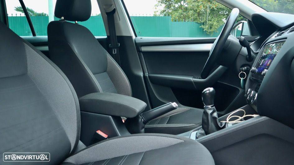 Skoda Octavia Break 1.6 TDi Ambition - 24