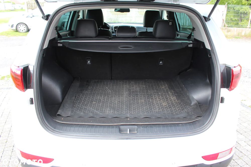 Kia Sportage 1.7 CRDI 2WD Attract - 12