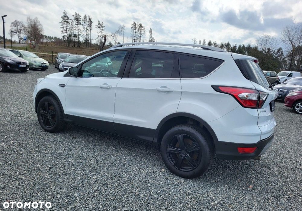 Ford Kuga - 27