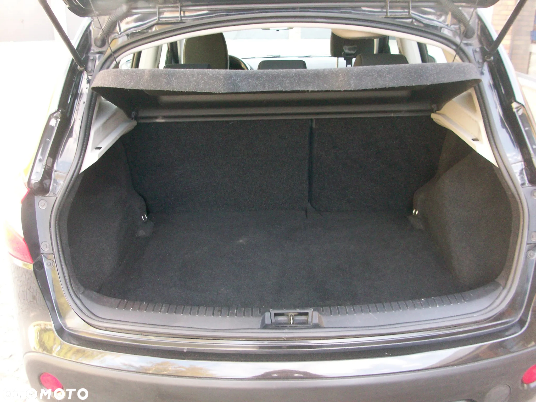 Nissan Qashqai 1.6 visia - 10