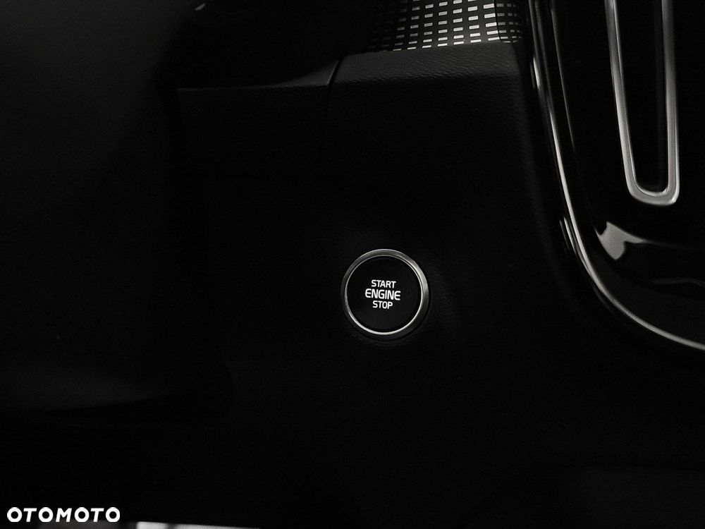 Volvo XC 40 B5 B AWD Ultimate Bright - 11