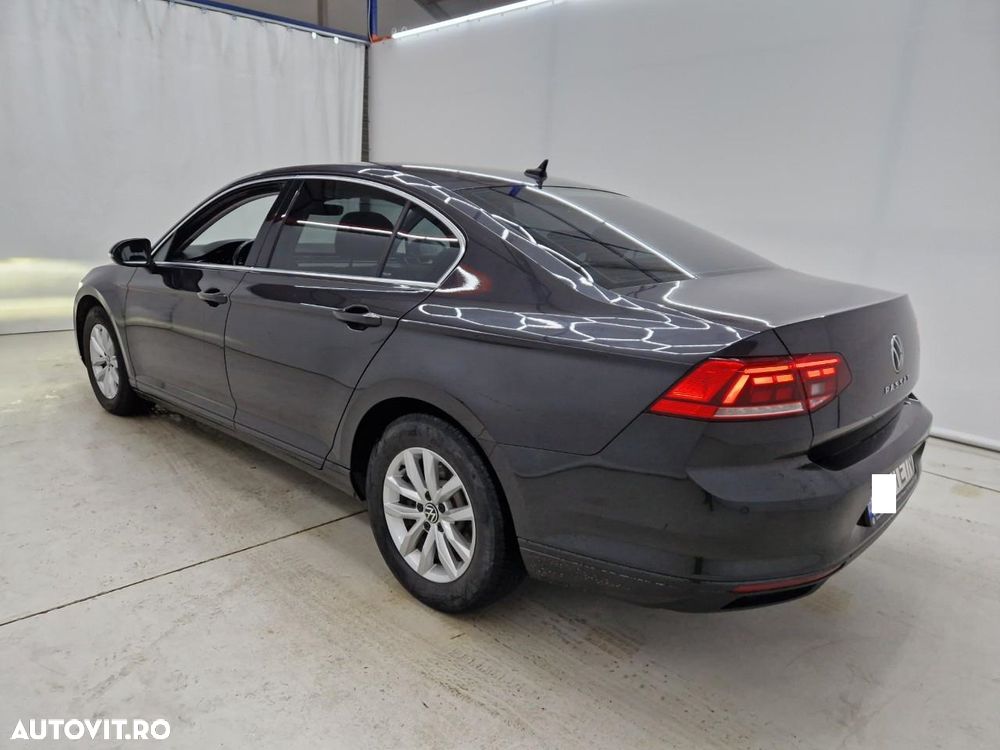 Volkswagen Passat 2.0 TDI DSG Comfortline - 14