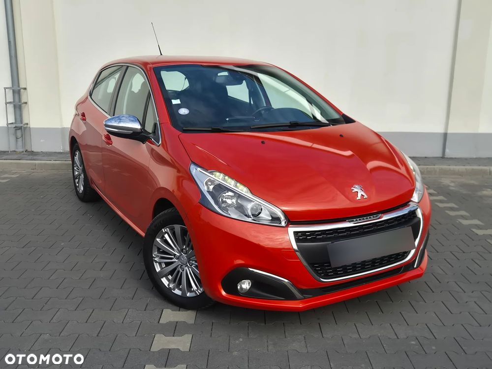 Peugeot 208 PureTech 110 Stop & Start Allure - 2