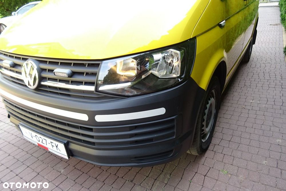 Volkswagen Transporter 2.0 TDI manual furgon serwisówka Sprowadzony - 35