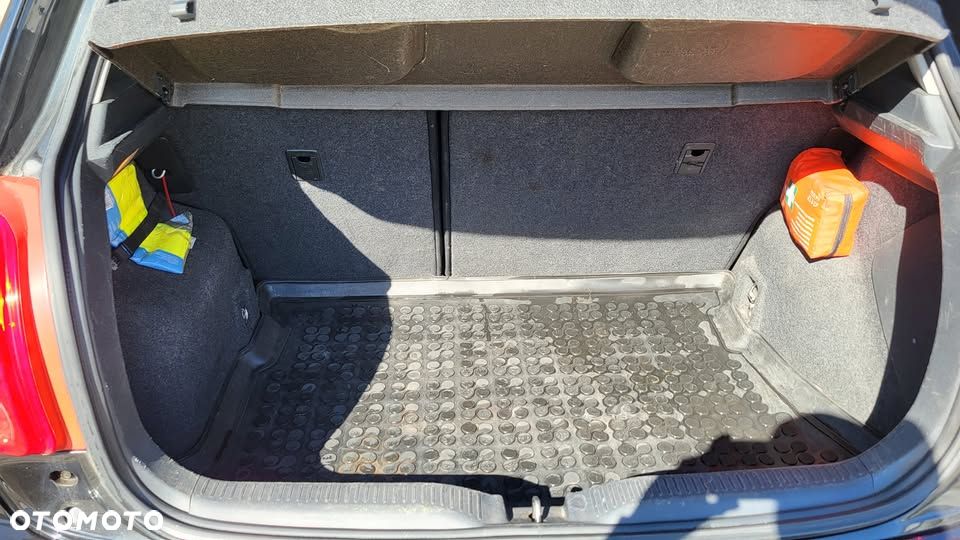 Toyota Auris 2.0 D-4D - 9