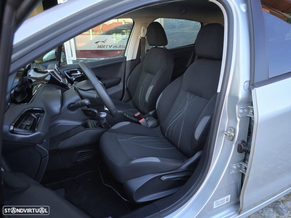 Peugeot 208 1.4 HDi Active - 6