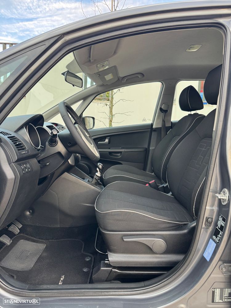 Kia Venga 1.4 CRDi LX ISG - 9