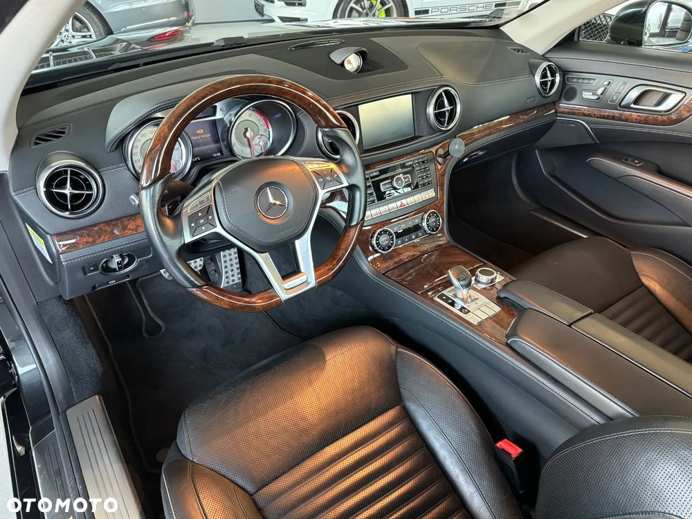 Mercedes-Benz SL 500 7G-TRONIC - 11