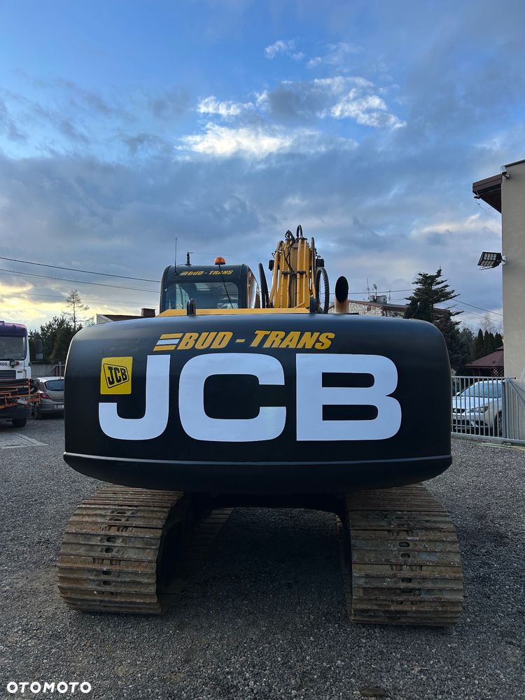JCB JS220 - 10