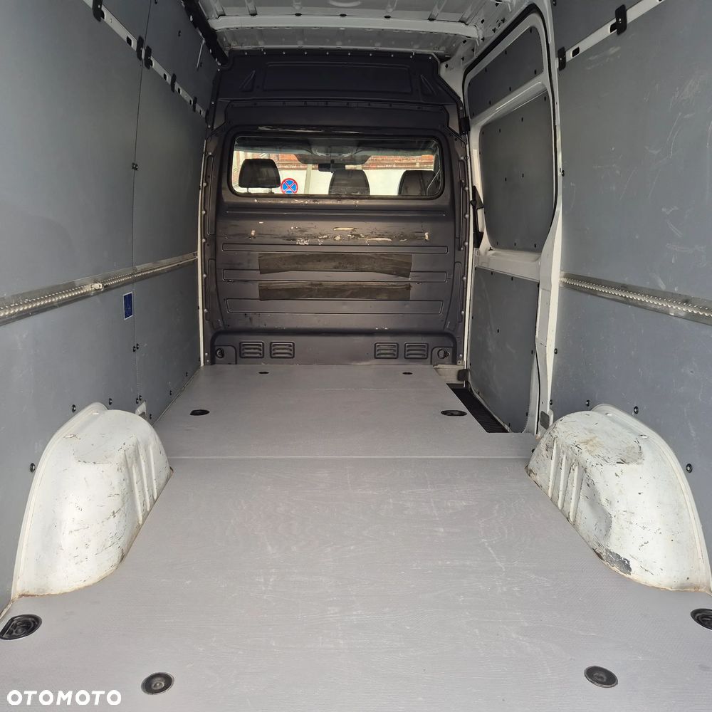 Mercedes-Benz Sprinter - 8