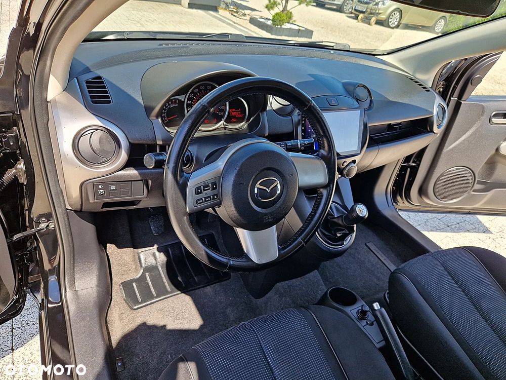 Mazda 2 1.3 Exclusive - 4