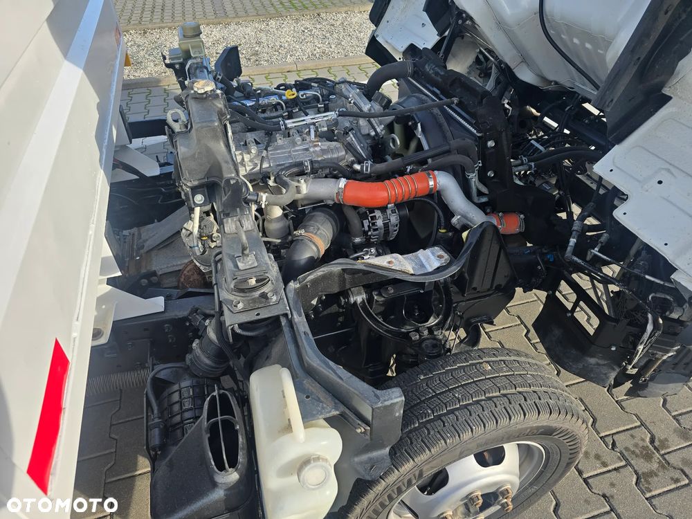 Mitsubishi Fuso canter - 22