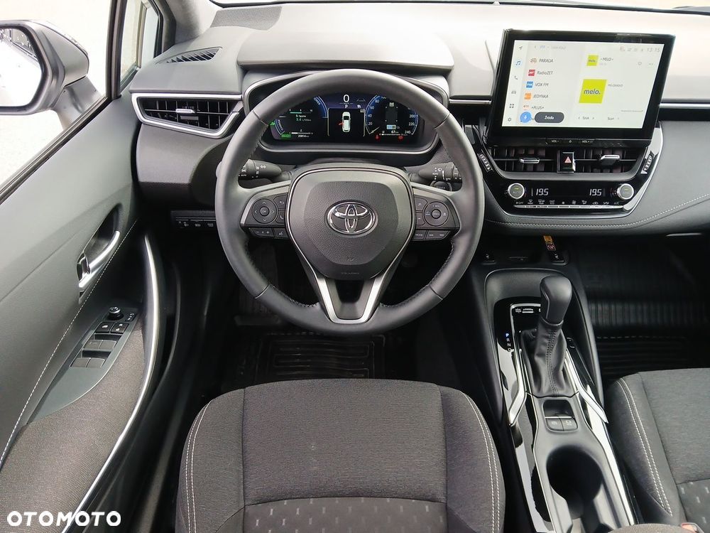 Toyota Corolla 1.8 Hybrid Comfort - 23