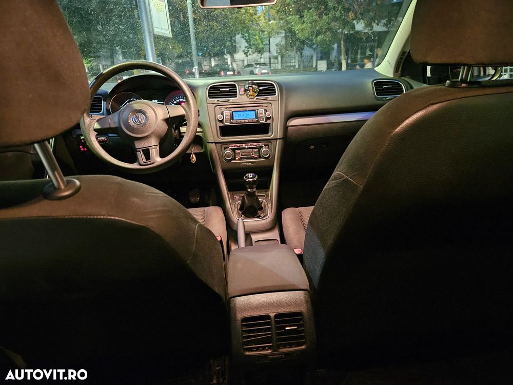 Volkswagen Golf - 11