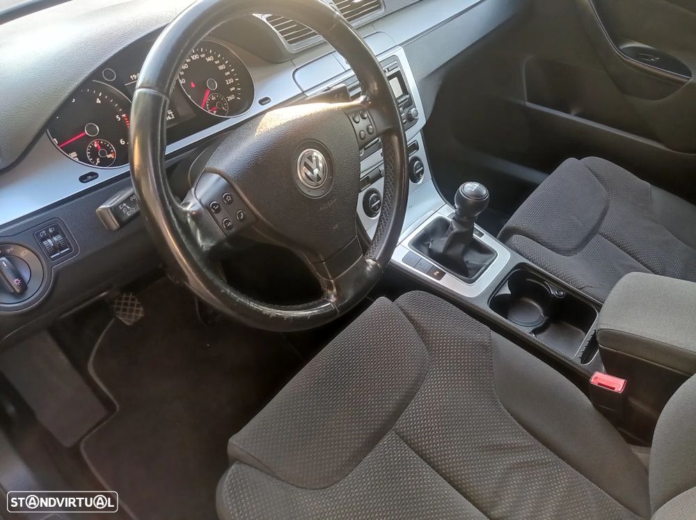 VW Passat 2.0 TDI Highline - 10