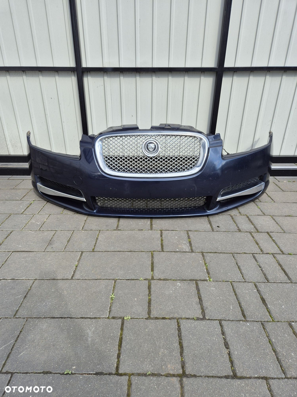 Zderzak przód przedni jaguar xf rok 08 kod lak JJX