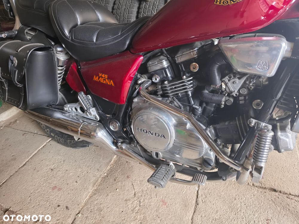 Honda VF - 12
