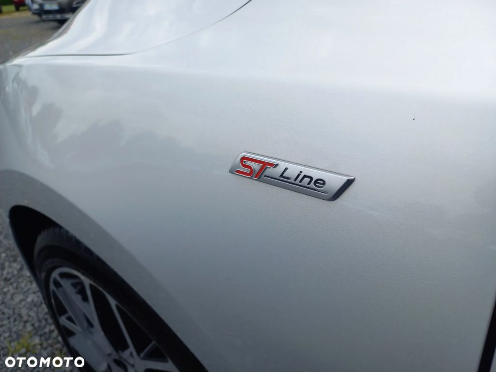 Ford Focus 2.0 EcoBlue STart-Stopp-System ST-LINE - 18