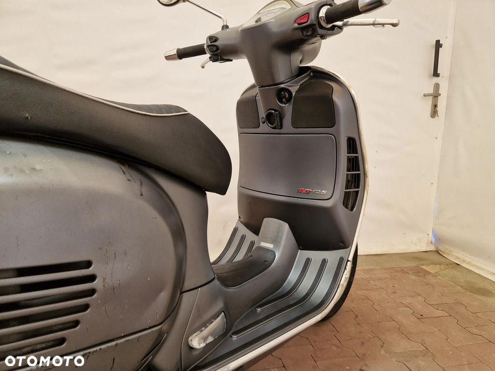 Piaggio Vespa - 22