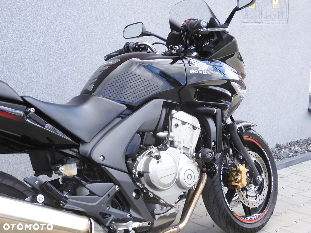 Honda CBF - 15