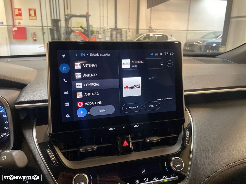 Toyota Corolla Cross 1.8 Hybrid Exclusive - 18