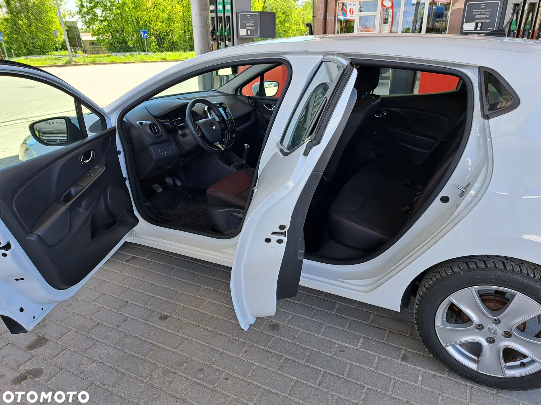Renault Clio - 13
