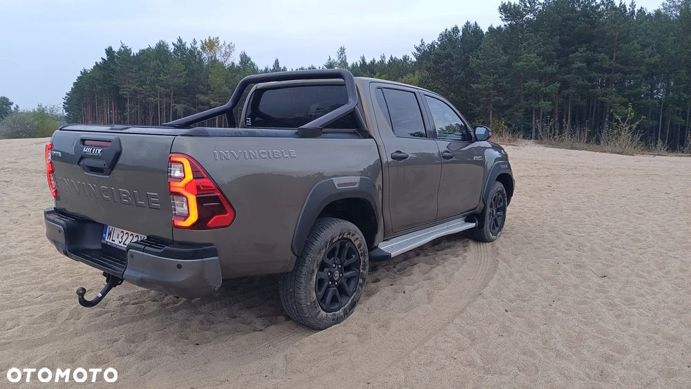 Toyota Hilux 2.8 D-4D Double Cab Invincible Sport 4x4 - 3