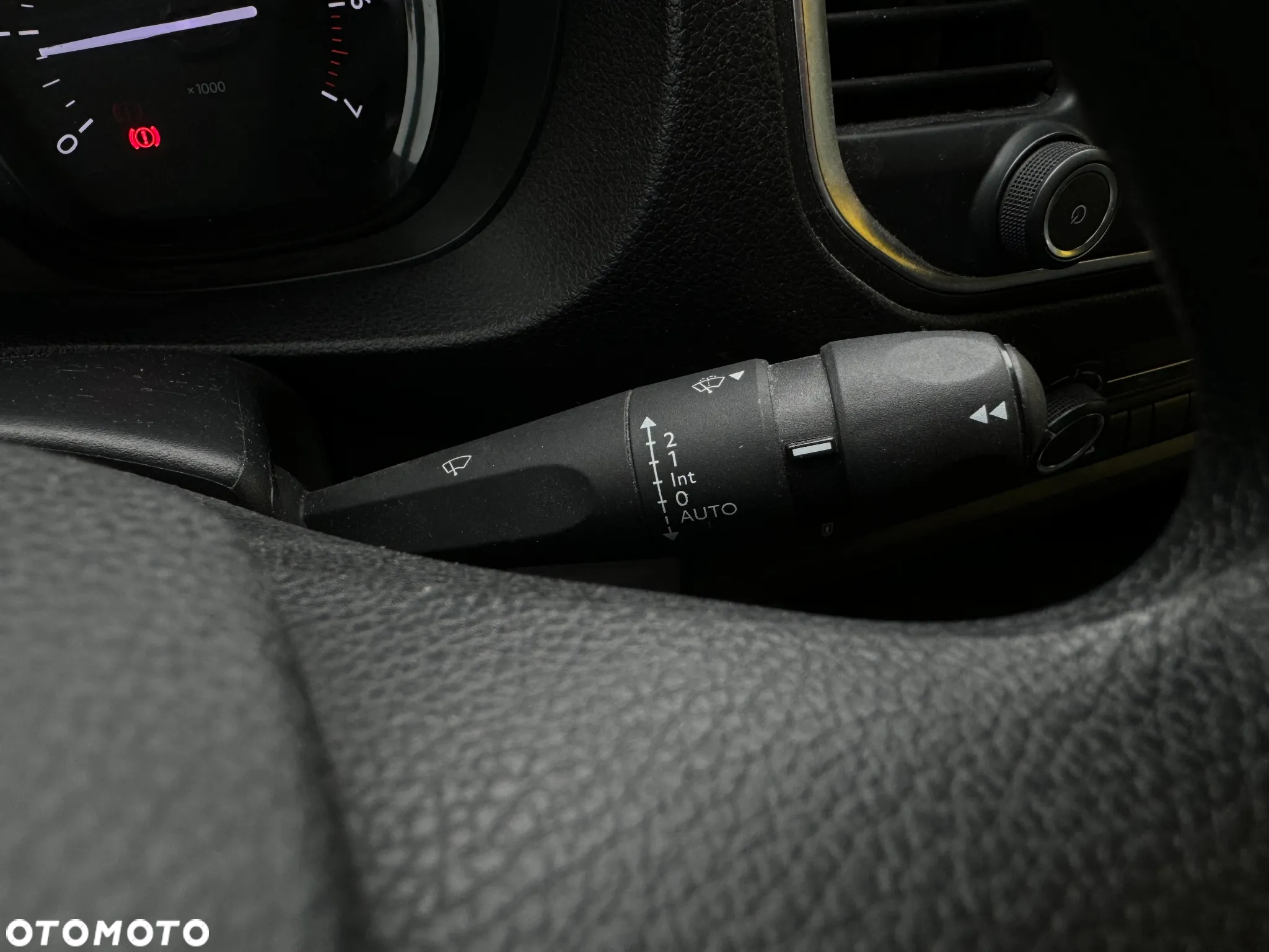 Opel VIVARO - 11