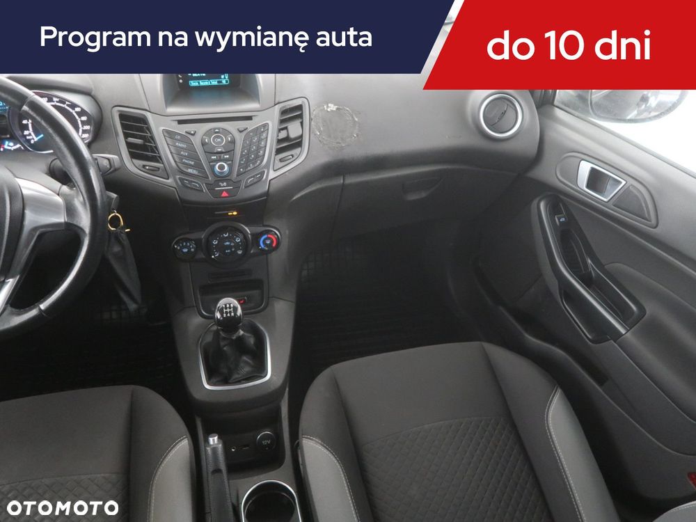 Ford Fiesta - 10