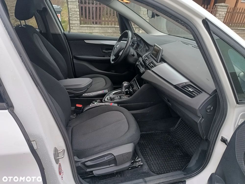 BMW Seria 2 218i - 20