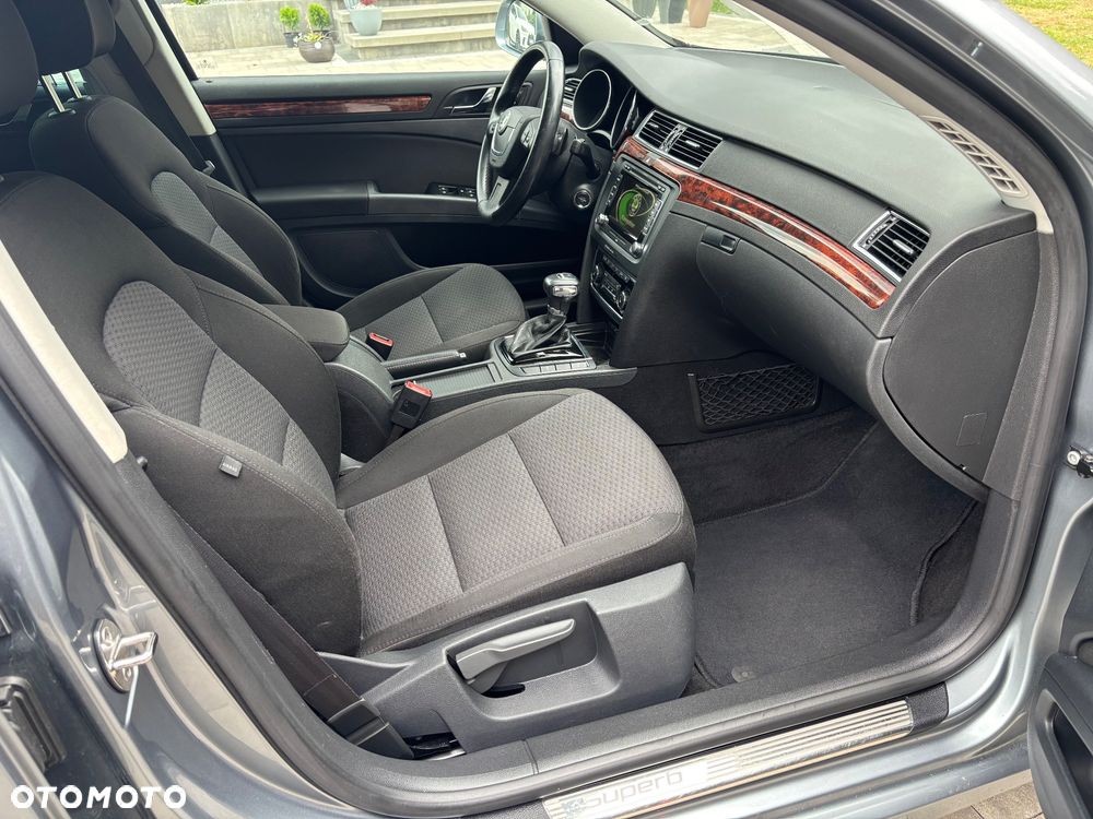Skoda Superb 2.0 TDI Elegance DSG - 15