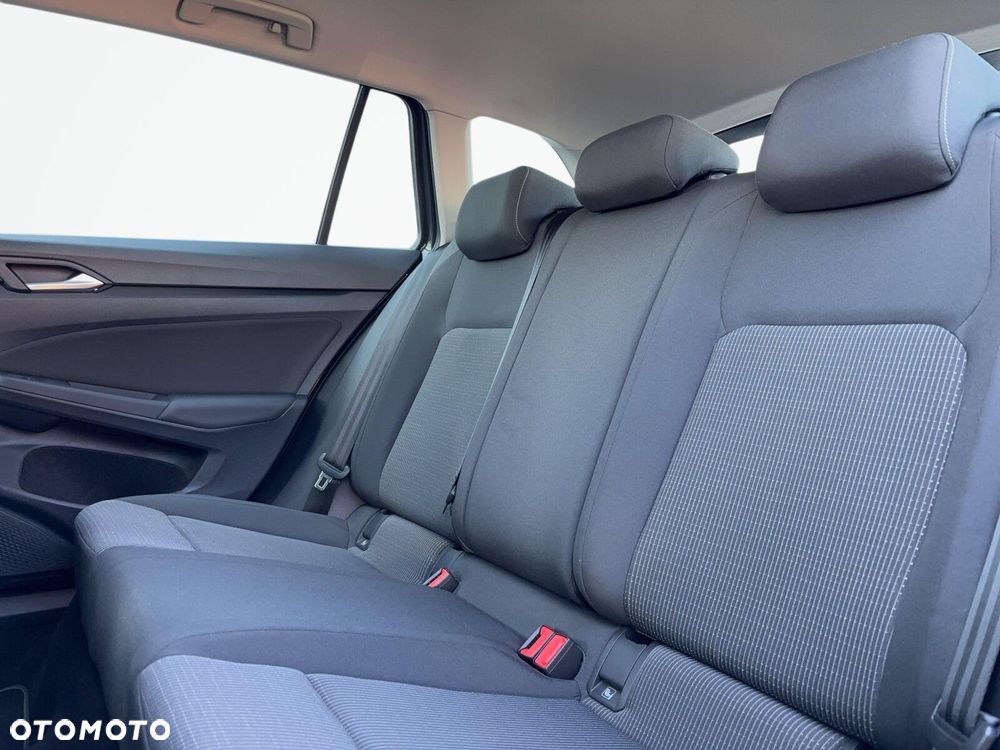 Volkswagen Golf Variant - 13