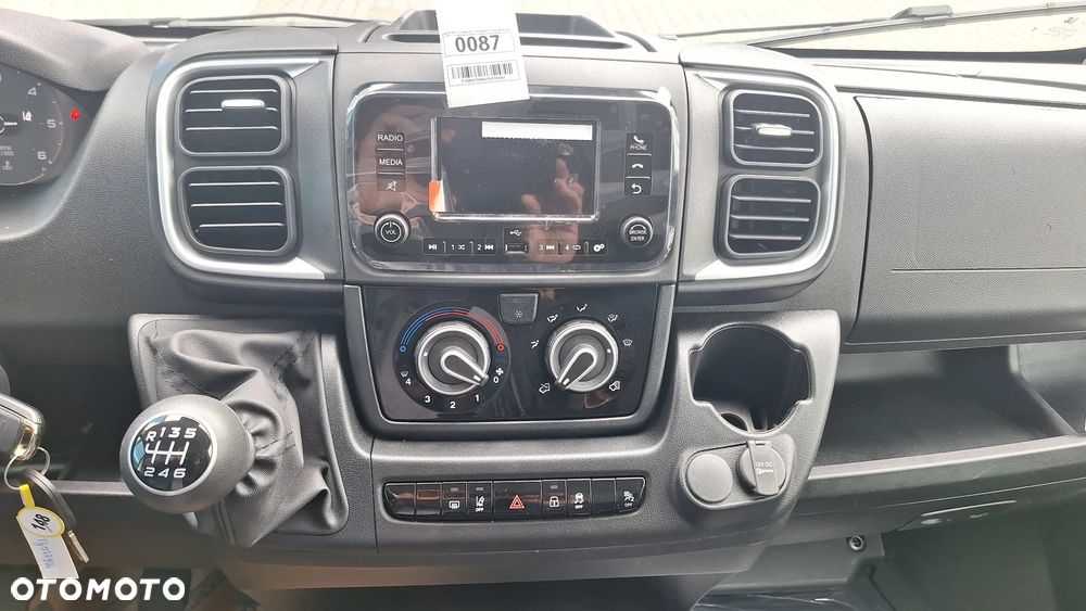 Peugeot Boxer Furgon L4H2 2.2 H3-POWER 180KM MT6 Euro 6E DMC 3.5t Heavy 15m3 - 32