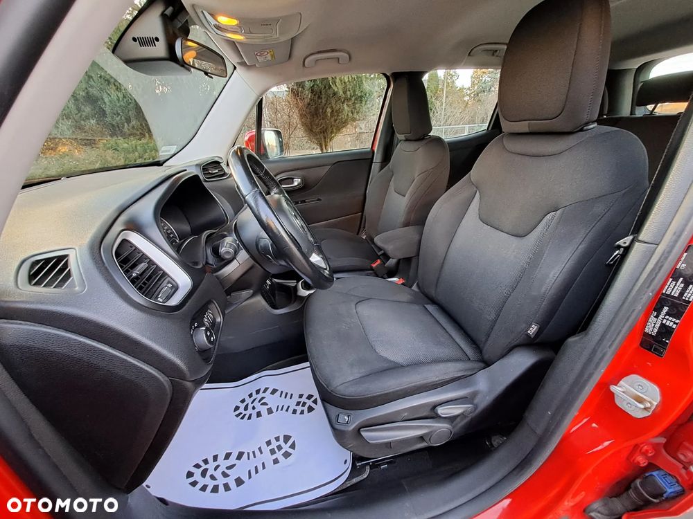 Jeep Renegade - 16
