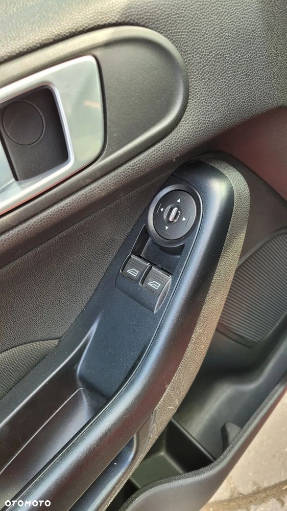 Ford Fiesta 1.25 Trend - 31