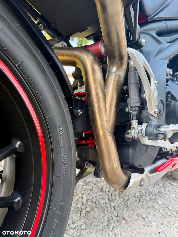 Triumph Speed Triple - 10