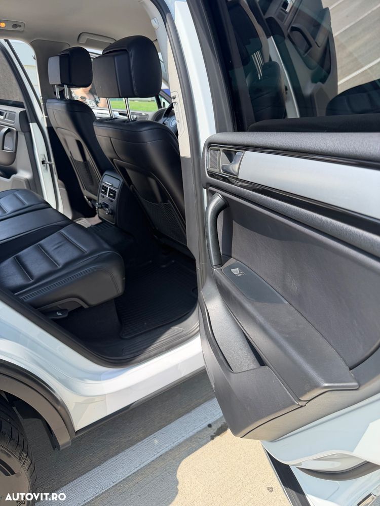 Volkswagen Touareg 3.0 V6 TDI BMT - 15