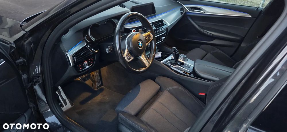 BMW Seria 5 525d M Sport sport - 15