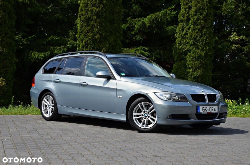 BMW Seria 3 320d DPF Touring Edition Fleet Exclusive - 11