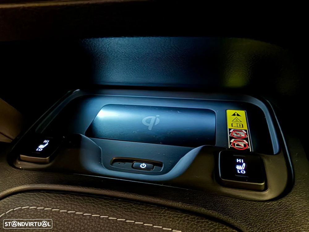 Toyota Corolla SD 1.8 Hybrid Luxury - 26