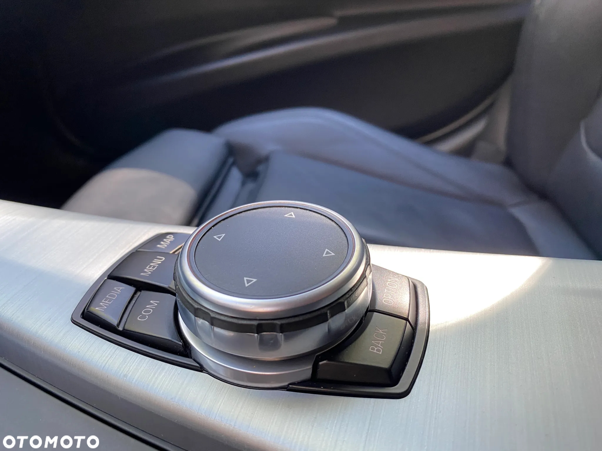 BMW Seria 3 330d xDrive Luxury Line - 22