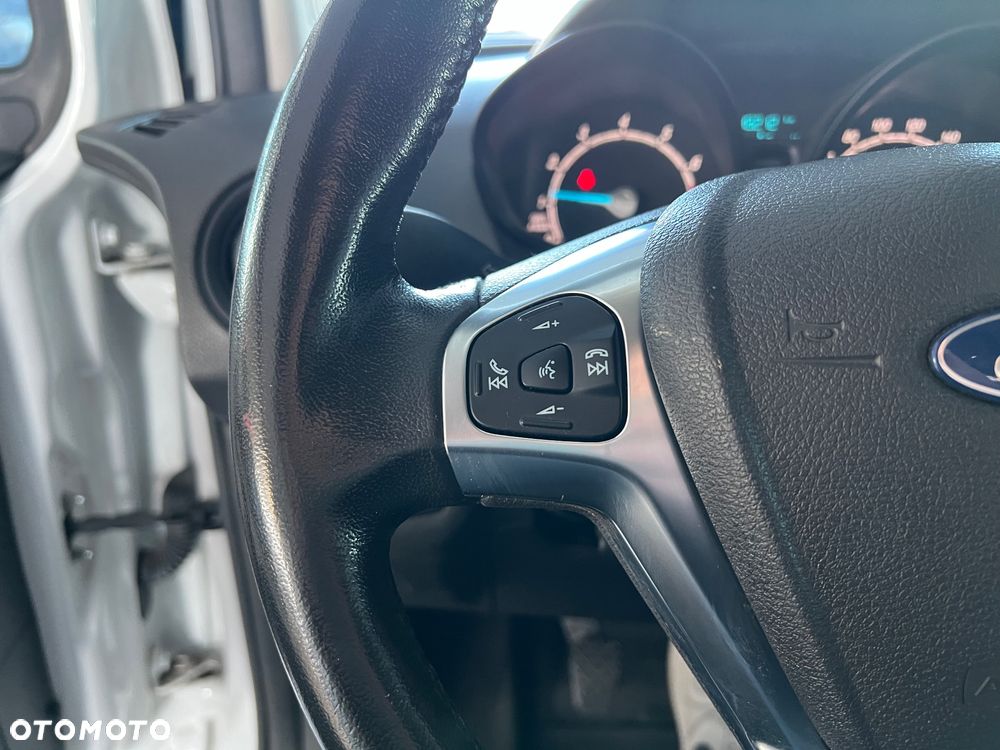 Ford Transit courier - 28