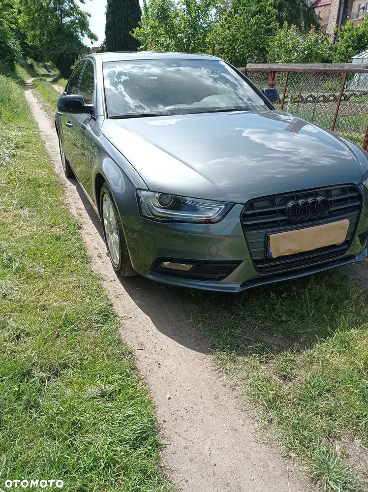 Audi A4 Limousine 2.0 TDI DPF clean diesel multitronic S line Sportpaket - 3