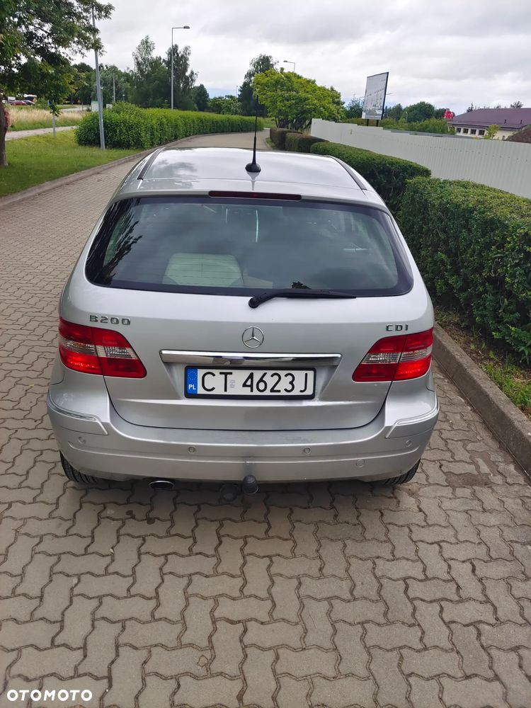 Mercedes-Benz Klasa B 200 CDI - 12