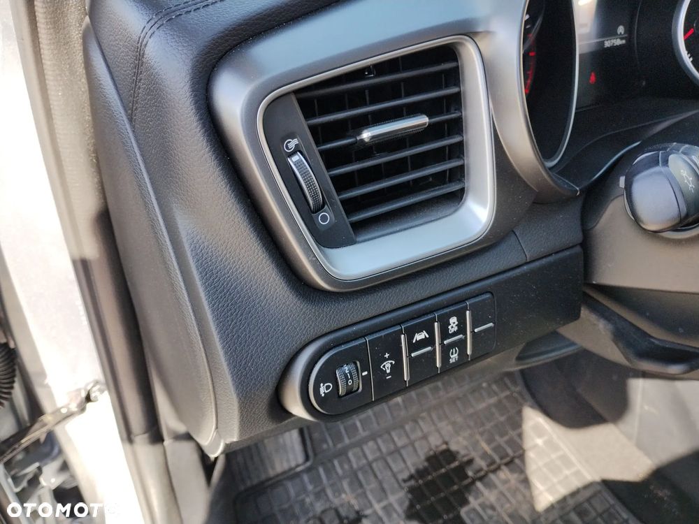 Kia Ceed 1.5 T-GDI M DCT - 21