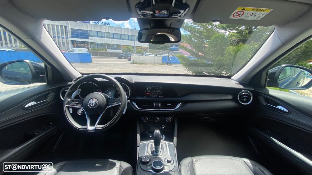 Alfa Romeo Stelvio 2.2 D Super AT8 - 26