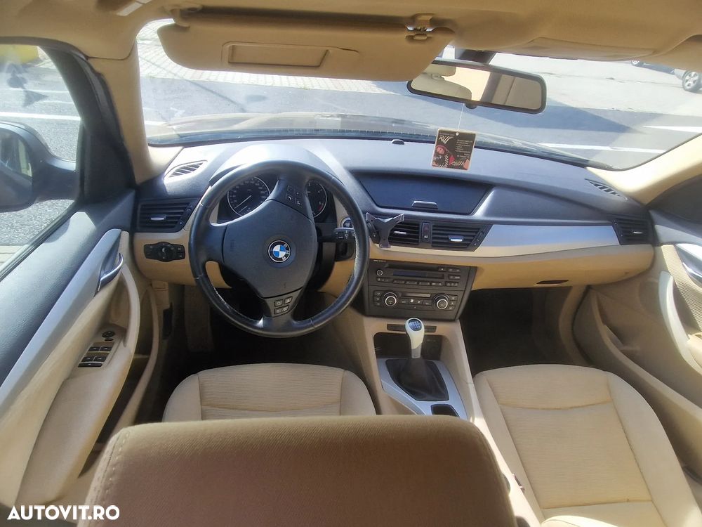 BMW X1 xDrive20d - 11