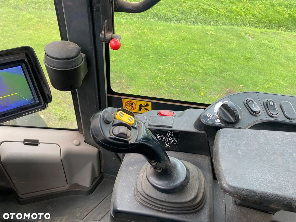 Komatsu WA320 -8, 2019 ROK, TYLKO 1600 MTH, z NIEMIEC, JAK NOWA - 17