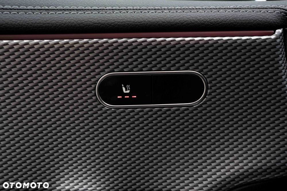 Mercedes-Benz CLA 180 Progressive 7G-DCT - 15